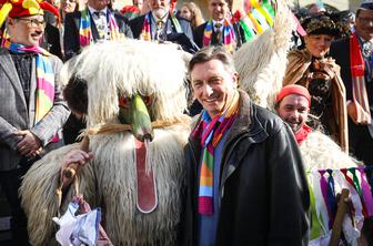 Norišnica na Ptuju: pustno povorko si je ogledala nepregledna množica ljudi