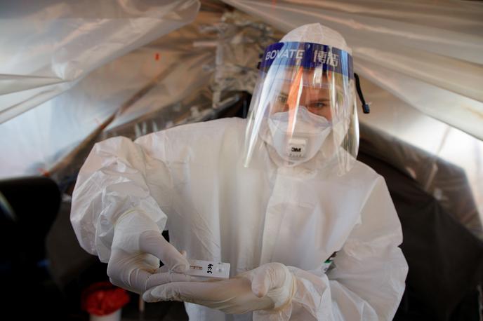 Koronavirus na Hrvaškem | Čez lužo naj bi v ponedeljek začeli cepiti proti bolezni covid-19. | Foto Reuters