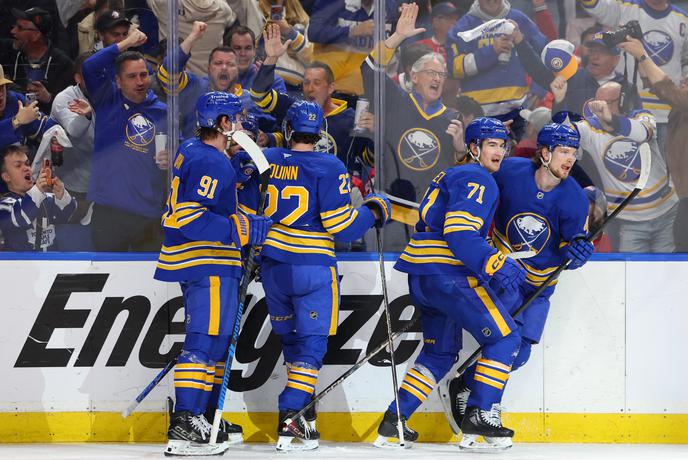 Buffalo začel z zmago, Anaheim vrnil udarec
