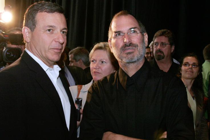 Bob Iger je deloval tudi pri Applu in Stevu Jobsu. | Foto: Reuters