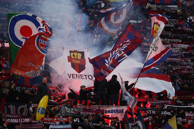 Navijači Bologne bodo danes prvič spremljali svoje ljubljence v ligi prvakov. | Foto: Reuters