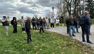 Romska skupnost v strahu, ravnateljica zagotavlja ustrezno varovanje