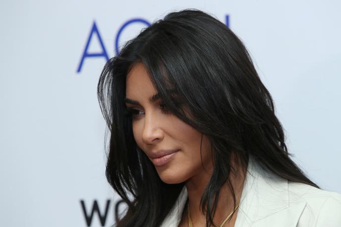 Kim Kardashian | Ameriška superzvezdnica Kim Kardashian, ki je del večmilijonske armenske diaspore, zadnje dneve trepeta za usodo svojih rojakov v Armeniji in Gorskem Karabahu. Ti se spopadajo z azerbajdžansko vojsko, ki ji pomaga Turčija.  | Foto Reuters