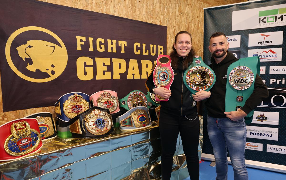 Ema Kozin, Redžo Ljutić | Ema Kozin bo v soboto na Norveškem proti tamkajšnji legendi Cecilii Braekhus branila naslova svetovne prvakinje po različicah WBC in WBO. | Foto Aleš Fevžer