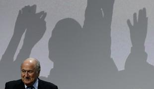 Sepp Blatter zapustil intenzivni oddelek