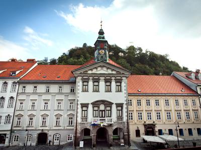 Županska tekma v Ljubljani: tako kandidati lovijo pozornost volivcev