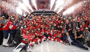 Panterji so ubranili Stanleyjev pokal