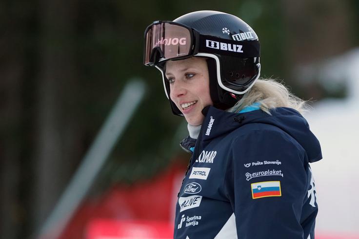 Maja se je poročila. | Foto: www.alesfevzer.com