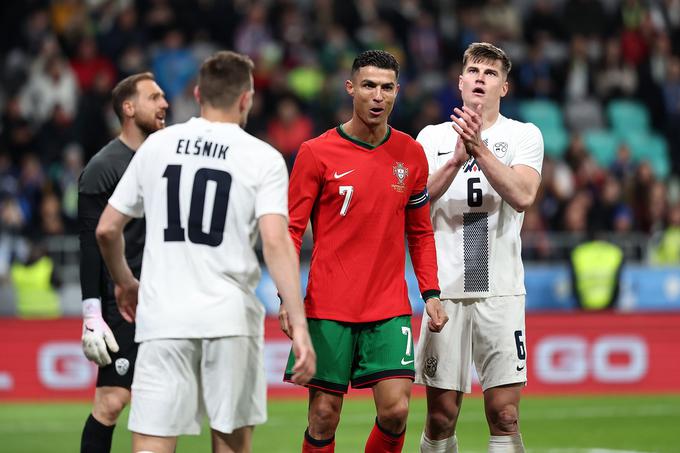 Slovenija je pred tremi meseci na prijateljskem srečanju v Stožicah premagala zvezdniško zasedbo Portugalske, za katero je nastopil tudi eden in edini Cristiano Ronaldo. | Foto: www.alesfevzer.com