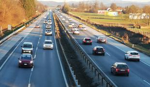 Manj izpustov: Britanci želijo nižati hitrosti na določenih avtocestah