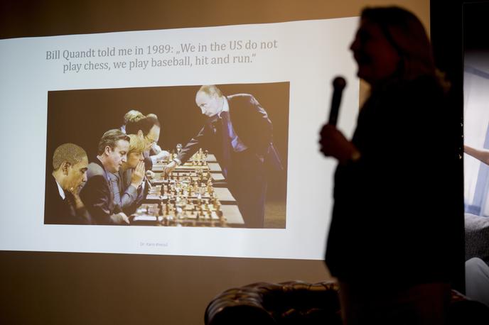 Inštitut za strateške rešitve | Kako razložiti atentat na iranskega generala: "V ZDA ne igramo šaha, ampak bejzbol, udari in teci!" | Foto Ana Kovač