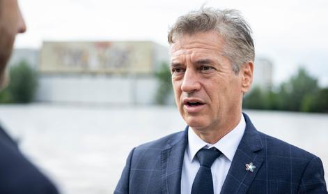 Golob na obisku pri nemškem kanclerju Merzu