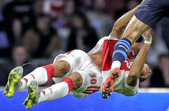 Grozljiv trenutek na Nizozemskem, član Ajaxa v bolnišnici