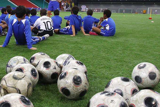 Z Otoka prihajajo grozovita poročila o zlorabi mladih nogometnih upov. Med žrtvami naj bi bili tudi štiriletniki. Fotografija je simbolična. | Foto: Getty Images