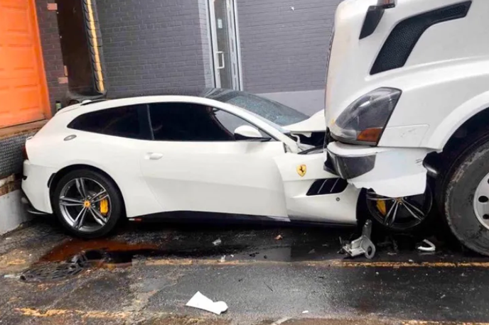 ferrari GTC4lusso