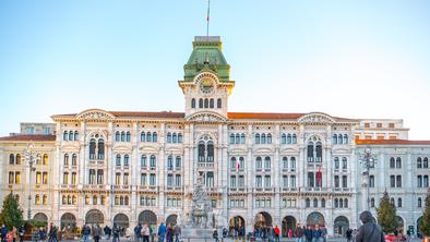 V središču Trsta so v veselem decembru omogočili brezplačno parkiranje