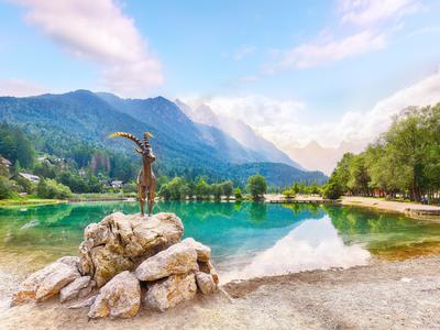 Jasna, edino naše jezero z Michelinovimi zvezdicami
