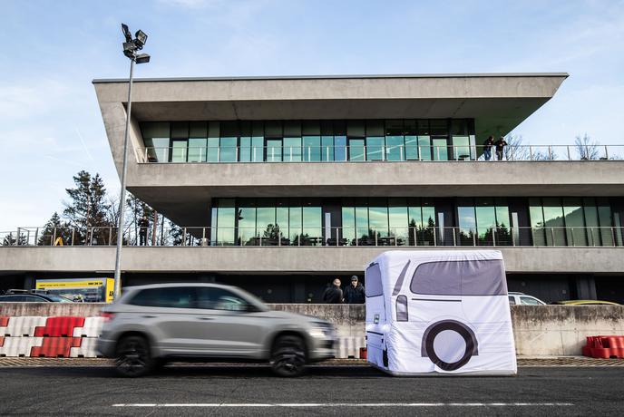 Čez tri leta? Novi obvezni sistemi za avtomobile.