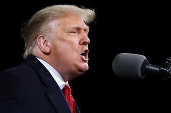 Trump v prepoved uporabe osmih kitajskih aplikacij
