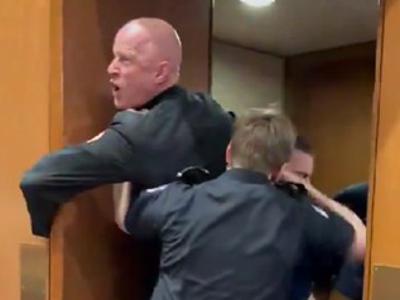 Nekdanji marinec v kongresu kričal: Amerika noče poslati svojih sinov v vojno za Izrael #video