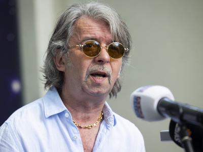 Največji podzemni božični dogodek na svetu, maša na plaži in legendarni Magnifico