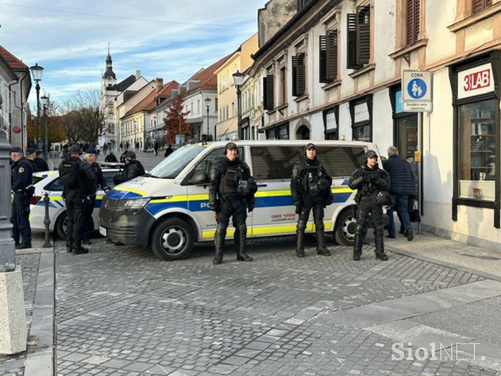 policija, Novo mesto, shod 28102025