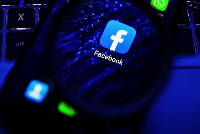 Vam Facebook dela težave? Niste edini.