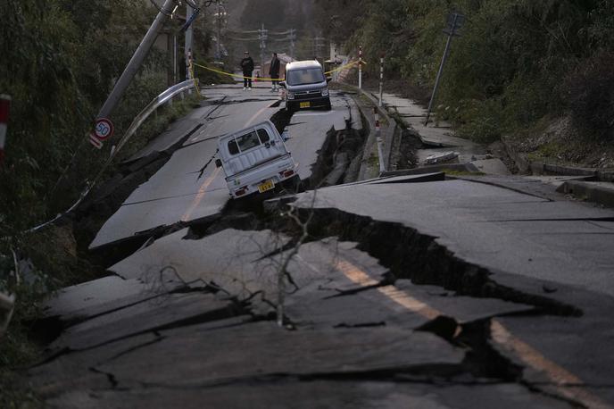 Potres Japonska | Iskanje preživelih izpod ruševin se nadaljuje šesti dan. | Foto Guliverimage