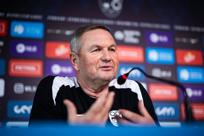 Matjaž Kek | "Tekma ima zame popolnoma enak pomen kot tista proti Luksemburgu," pred prijateljsko tekmo z reprezentanco BiH zagotavlja selektor Matjaž Kek. | Foto Jure Banfi