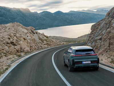 Porsche predstavlja električni Cayenne, Zeekr 7X AWD Performance pa ga prekaša v zmogljivosti