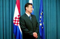 Josipović zahteva zamenjavo Jandrokovića zaradi spora glede veleposlanikov