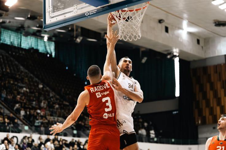 Dubaj : Cedevita Olimpija | Foto: Dubai Basketball