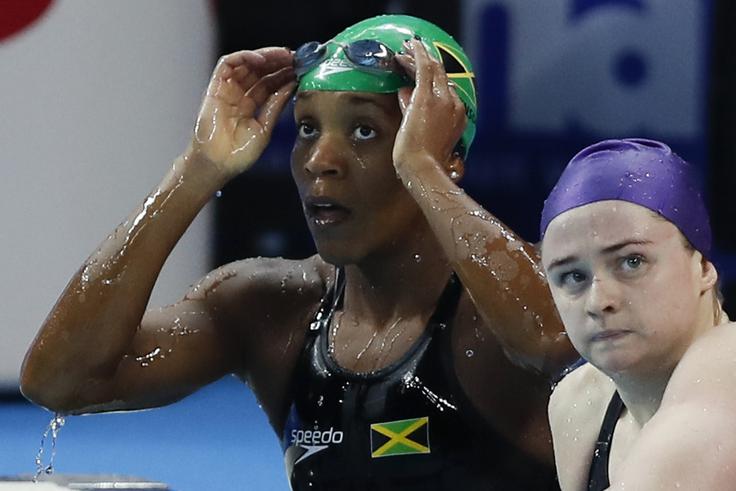 Svetovna rekorderka, Jamajčanka Alia Atkinson, ki ima doma že tri srebrne kolajne s svetovnih prvenstev v kratkih bazenih na tej razdalji, je postala svetovna prvakinja na 50 metrov prsno. | Foto: Getty Images
