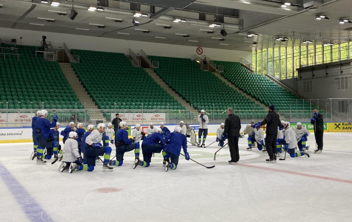 slovenska hokejska reprezentanca | Slovenski hokejisti so danes prvič trenirali na prizorišču svetovnega prvenstva v Tivoliju. Prvo tekmo bodo odigrali v torek ob 19. uri proti Litvi. | Foto HZS