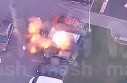 Trenutek, ko je eksplodiralo vozilo ruskega vojnega častnika in njegove žene #video