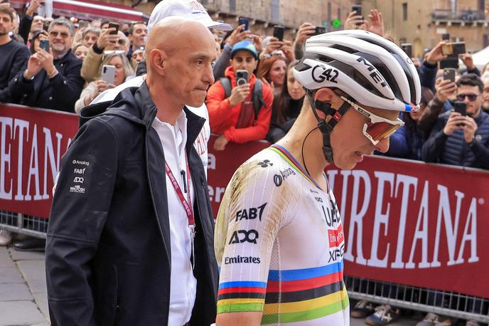 Mauro Gianetti Tadej Pogačar | Mauro Gianetti si ne želi, da bi Tadej Pogačar letos nastopil na dirki Pariz-Roubauix, saj je trasa in dogajanje na njej preveliko tveganje. | Foto Guliverimage