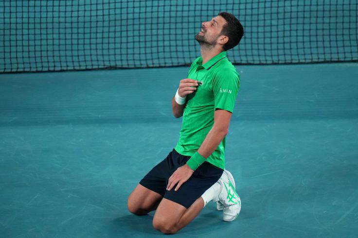 Srbu je na koncu zelo odleglo. V nedeljo bo napadal, rekordno, 25. lovoriko na turnirjih za grand slam. | Foto: Guliverimage