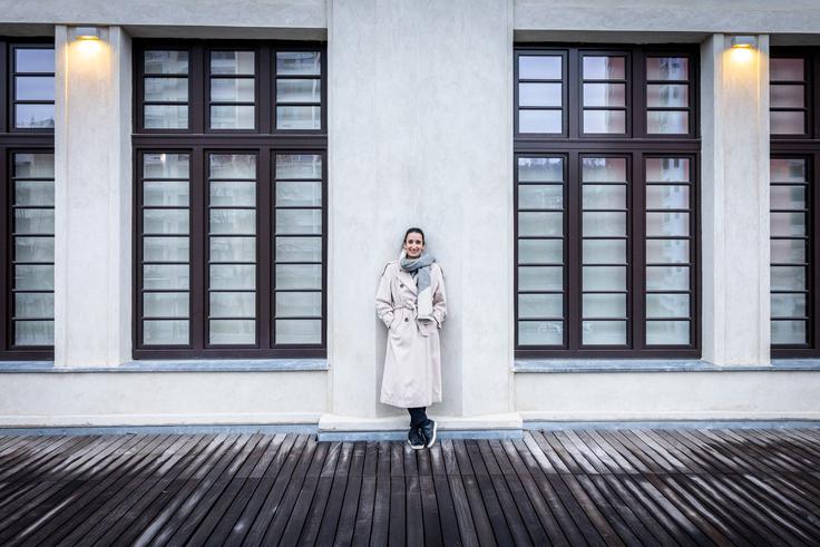  "Otroke je treba opolnomočiti, da vedo, da so dovolj. Meni kot posvojenemu otroku, ki je na tem področju še malo bolj podhranjen, je to manjkalo. Pri svojem otroku to zelo spodbujam. Želim si, da ve, da je v svojem bistvu okej. Tudi posvojiteljem velikokrat rečem, naj imajo v glavi, da bo turbulentno, a bo vse okej, če bodo tam za otroka." | Foto: Gaja Hanuna