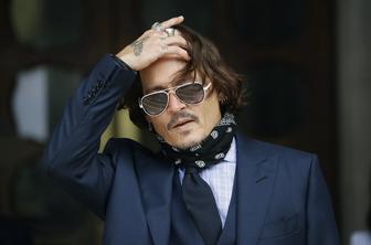 Johnnyju Deppu ukradli kartico, a več kot dve leti ni opazil, da izginja ogromno denarja