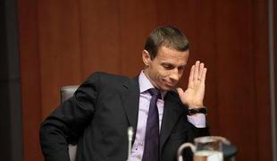 Predsedniški sedež že čaka na Čeferina