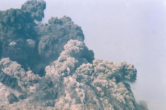 Izbruh ognjenika Sveta Helena. | Foto Wikimedia Commons