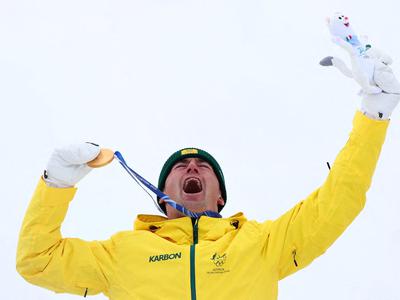 Presenečenje v Livignu: Woods olimpijski prvak na grbinah