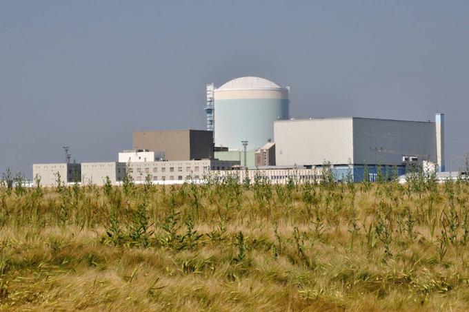 Radioaktivno sevanje, ki ga oddaja Nuklearna elektrarna Krško, je približno tisočkrat šibkejše od naravnega sevanja in sevanja v urbanem okolju.  | Foto: 