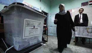 Med referendumom o ustavi v Egiptu ubitih devet ljudi
