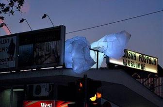 Ljubljano bo zasedla Svetlobna gverila