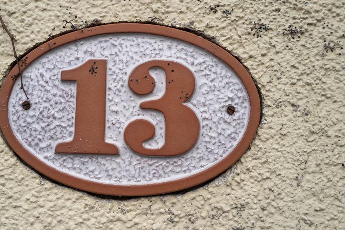 Številka 13 | Številka 13 velja za nesrečno, menda tudi zato, ker sledi številki 12, ki velja za popolnost. | Foto Guliverimage