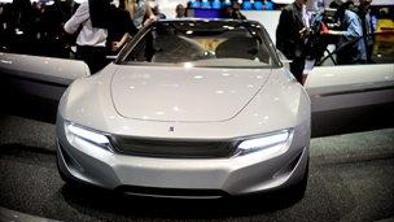 Pininfarina cambiano napoveduje novega maseratija quattroporte - video