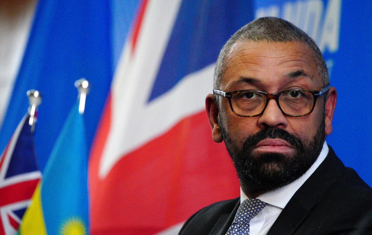 Minister James Cleverly | Cleverly se je za svoje besede po številnih kritikah in pozivih k odstopu opravičil na sprejemu pri britanskem premierju Rishiju Sunaku. | Foto Reuters