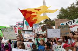 V številnih svetovnih mestih podnebni protesti