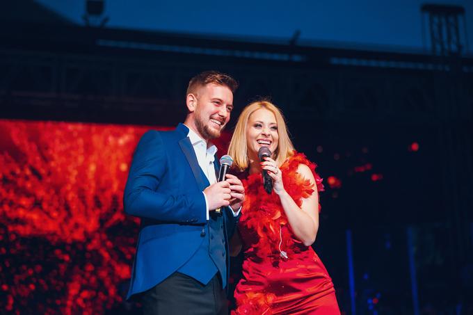 Marjetka je z Domnom Kljunom, zadnjim zmagovalcem šova Slovenija ima talent, zapela dve pesmi. | Foto: Marko Delbello Ocepek